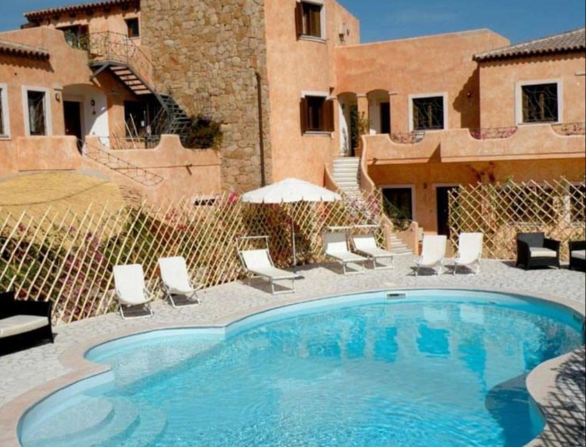 Nuovi Appartamenti Tri E Bilocali In Residence Con Piscina A Porto Cervo 800Mt Mare Лиша-ди-Вакка Экстерьер фото