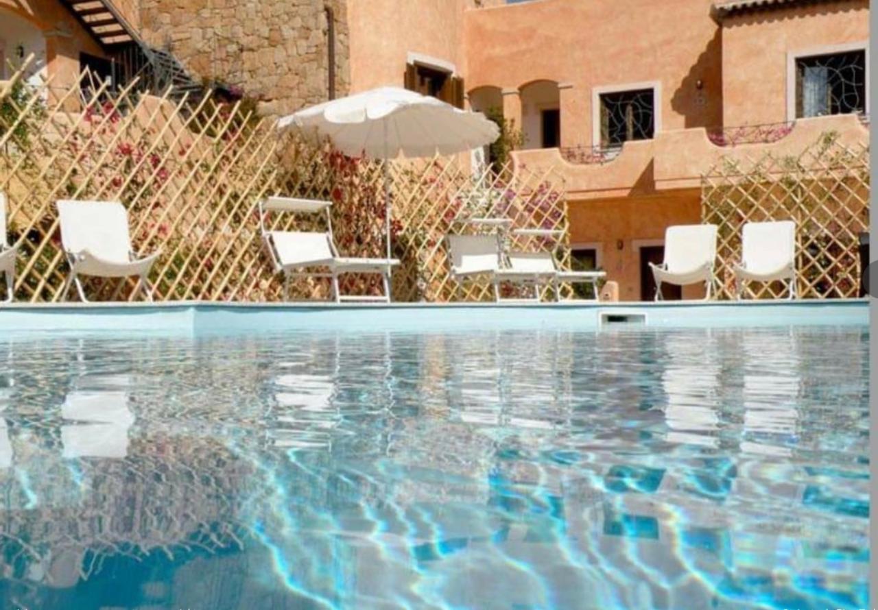 Nuovi Appartamenti Tri E Bilocali In Residence Con Piscina A Porto Cervo 800Mt Mare Лиша-ди-Вакка Экстерьер фото