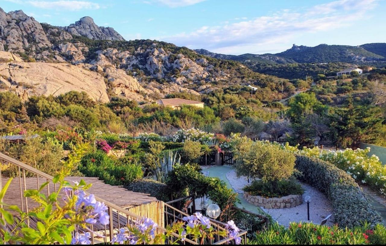 Nuovi Appartamenti Tri E Bilocali In Residence Con Piscina A Porto Cervo 800Mt Mare Лиша-ди-Вакка Экстерьер фото