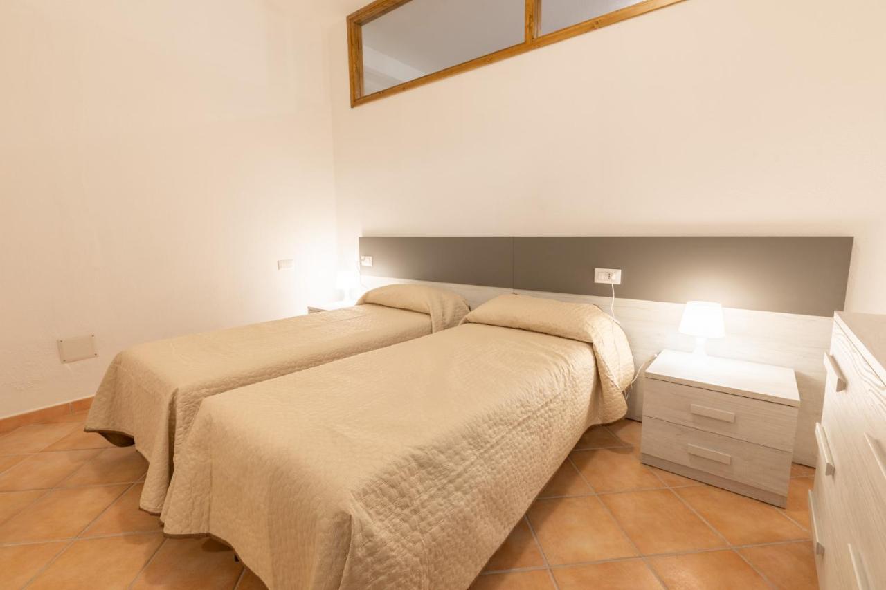 Nuovi Appartamenti Tri E Bilocali In Residence Con Piscina A Porto Cervo 800Mt Mare Лиша-ди-Вакка Экстерьер фото