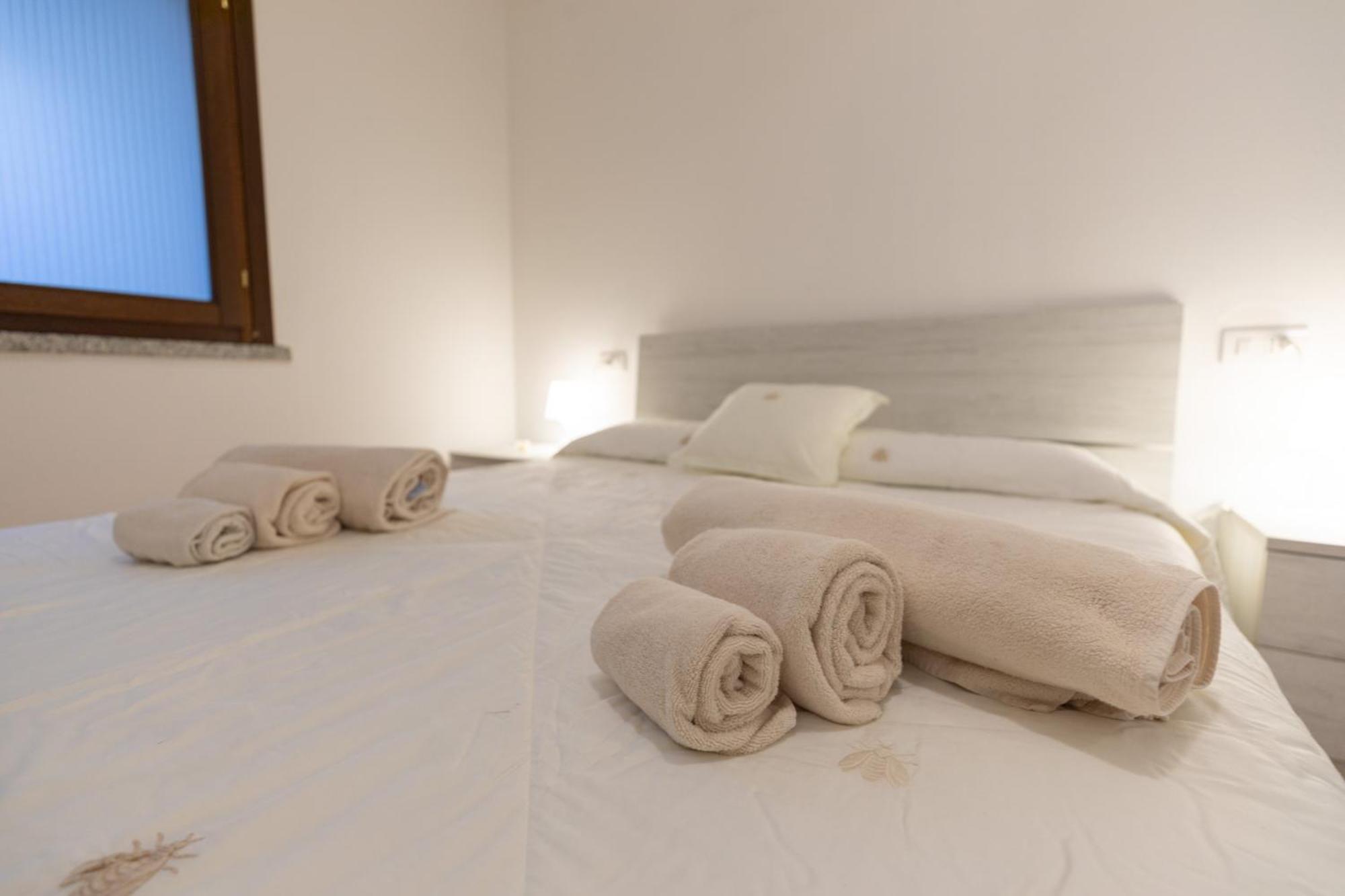 Nuovi Appartamenti Tri E Bilocali In Residence Con Piscina A Porto Cervo 800Mt Mare Лиша-ди-Вакка Экстерьер фото