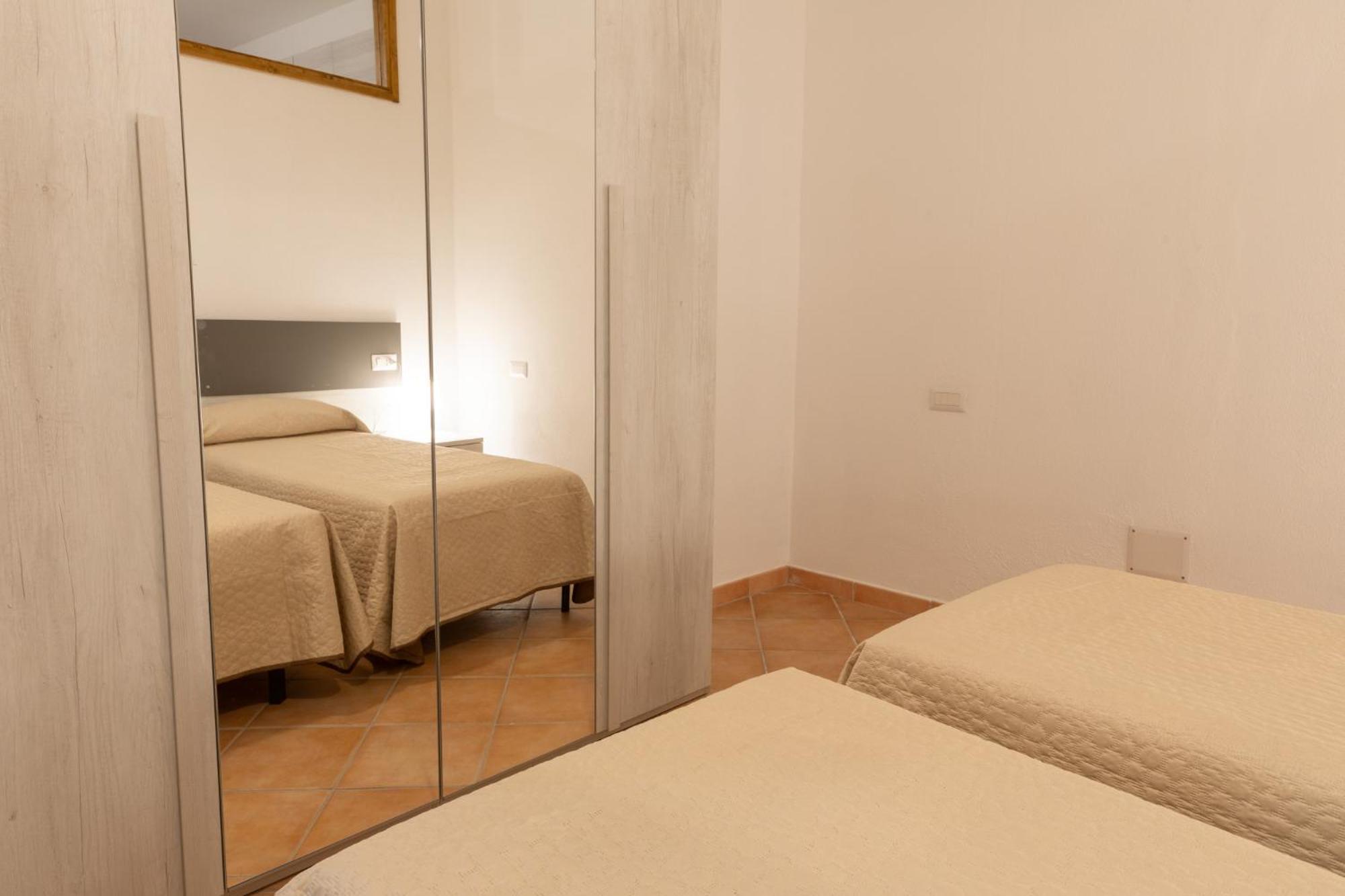 Nuovi Appartamenti Tri E Bilocali In Residence Con Piscina A Porto Cervo 800Mt Mare Лиша-ди-Вакка Экстерьер фото